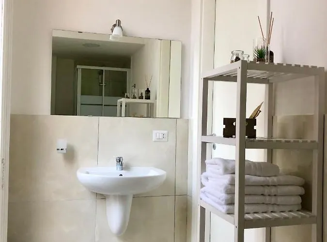 N'art - בית הארחה נאפולי